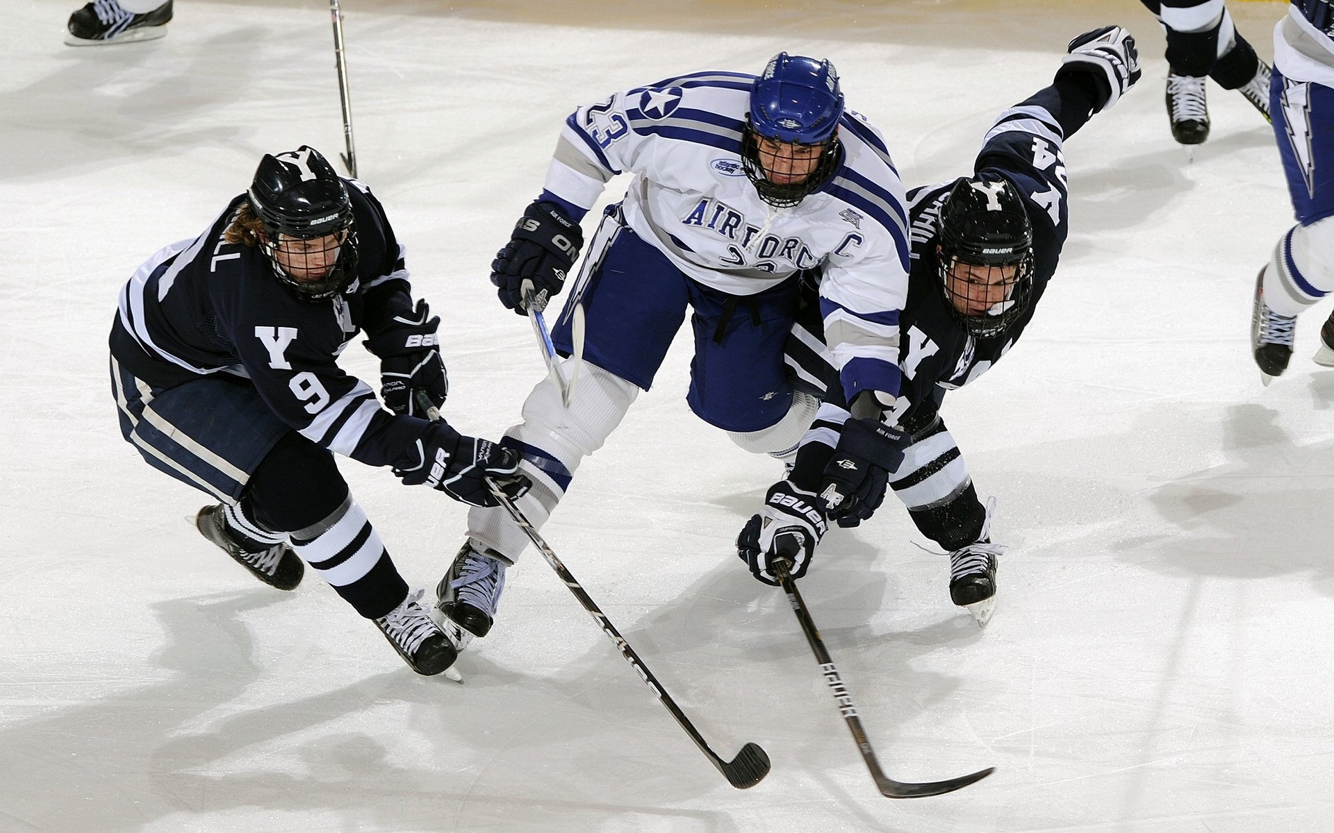 中国女排热身赛3比1力克美国 新人主攻首发拿下全场最高分，中国女排 热搜